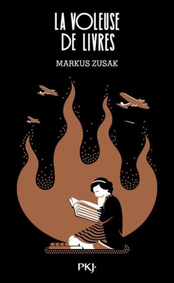 Couverture du livre « La voleuse de livres » de Markus Zusak et Emmanuel Romeuf aux éditions Pocket Jeunesse