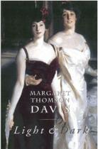 Couverture du livre « Light & Dark » de Thomson Davis Margaret aux éditions Black & White Publishing