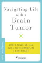 Couverture du livre « Navigating Life with a Brain Tumor » de Porter Umphrey Alyx B aux éditions Oxford University Press Usa
