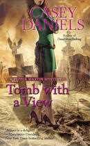 Couverture du livre « Tomb With a View » de Daniels Casey aux éditions Penguin Group Us