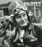 Couverture du livre « Pilotes légendaires de la moto » de Herve Guouinguenet aux éditions Tana