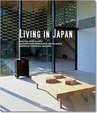 Couverture du livre « Living in Japan » de  aux éditions Taschen