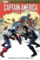 Couverture du livre « Captain America ; le soldat de l'hiver » de Ed Brubaker et Michael Lark et Steve Epting aux éditions Panini